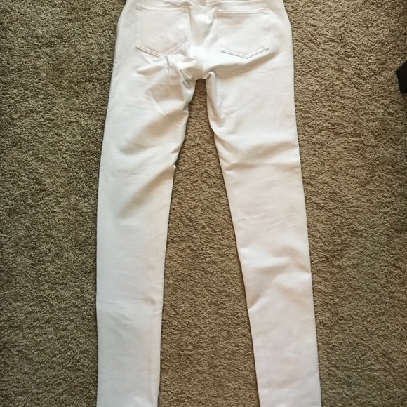 white jeans/jeggings - Picture 3 of 5